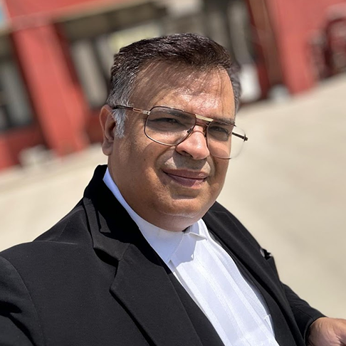 Expert Corporate Lawyers in Delhi for Legal Solutions